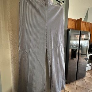 Wide leg pants